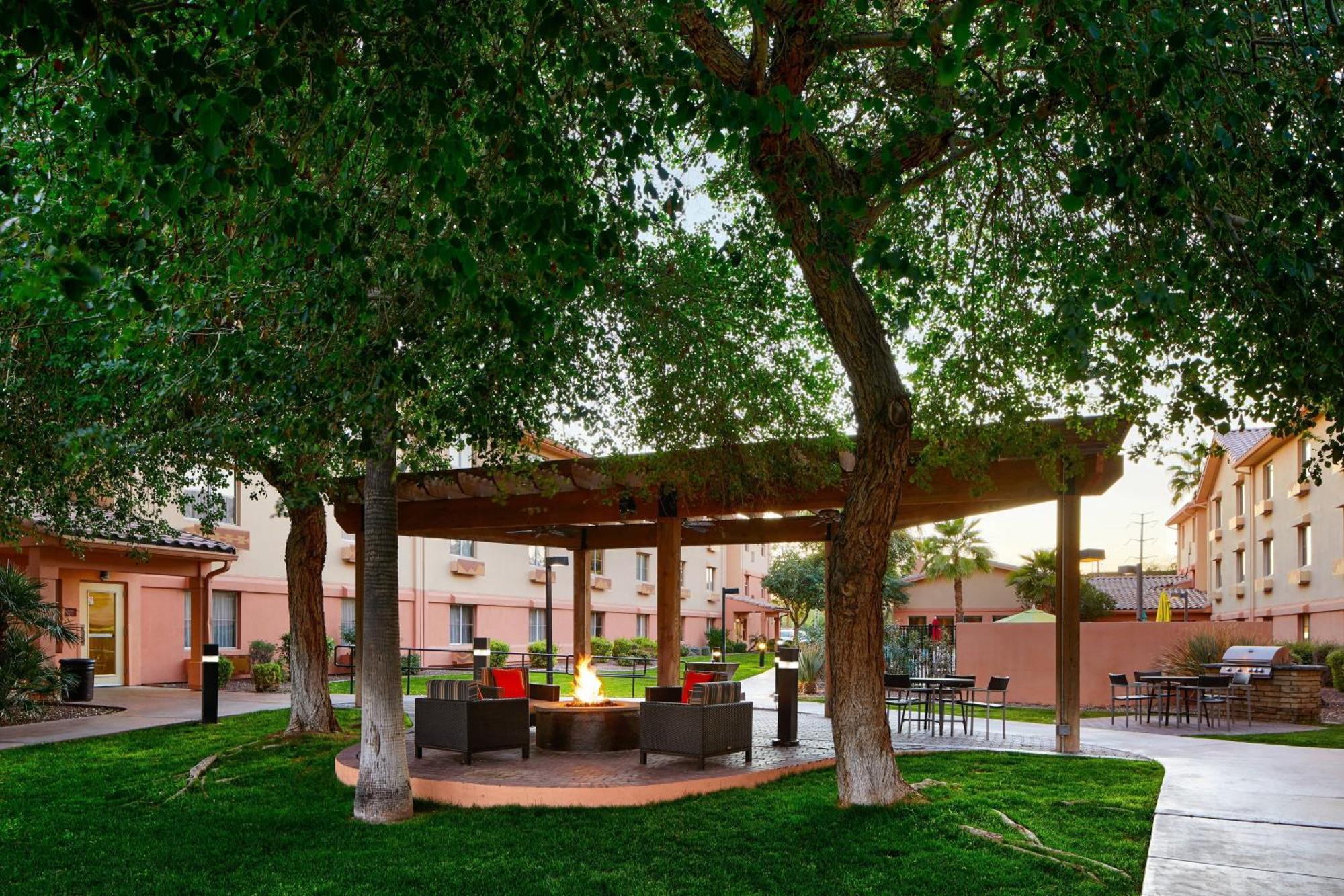 Towneplace At Arizona Mills Mall Hotel