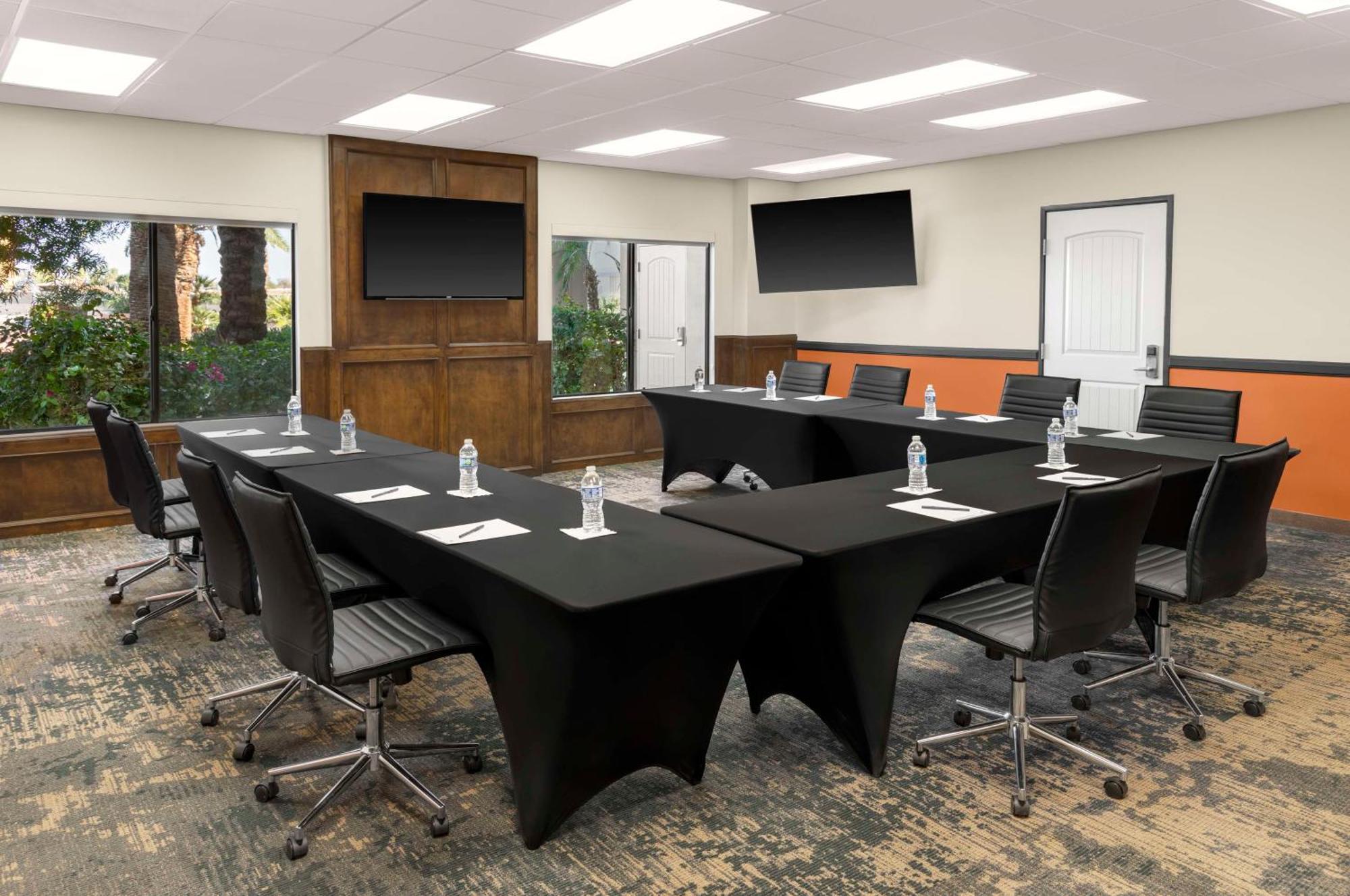 Doubletree By Hilton Phoenix-gilbert Gilbert