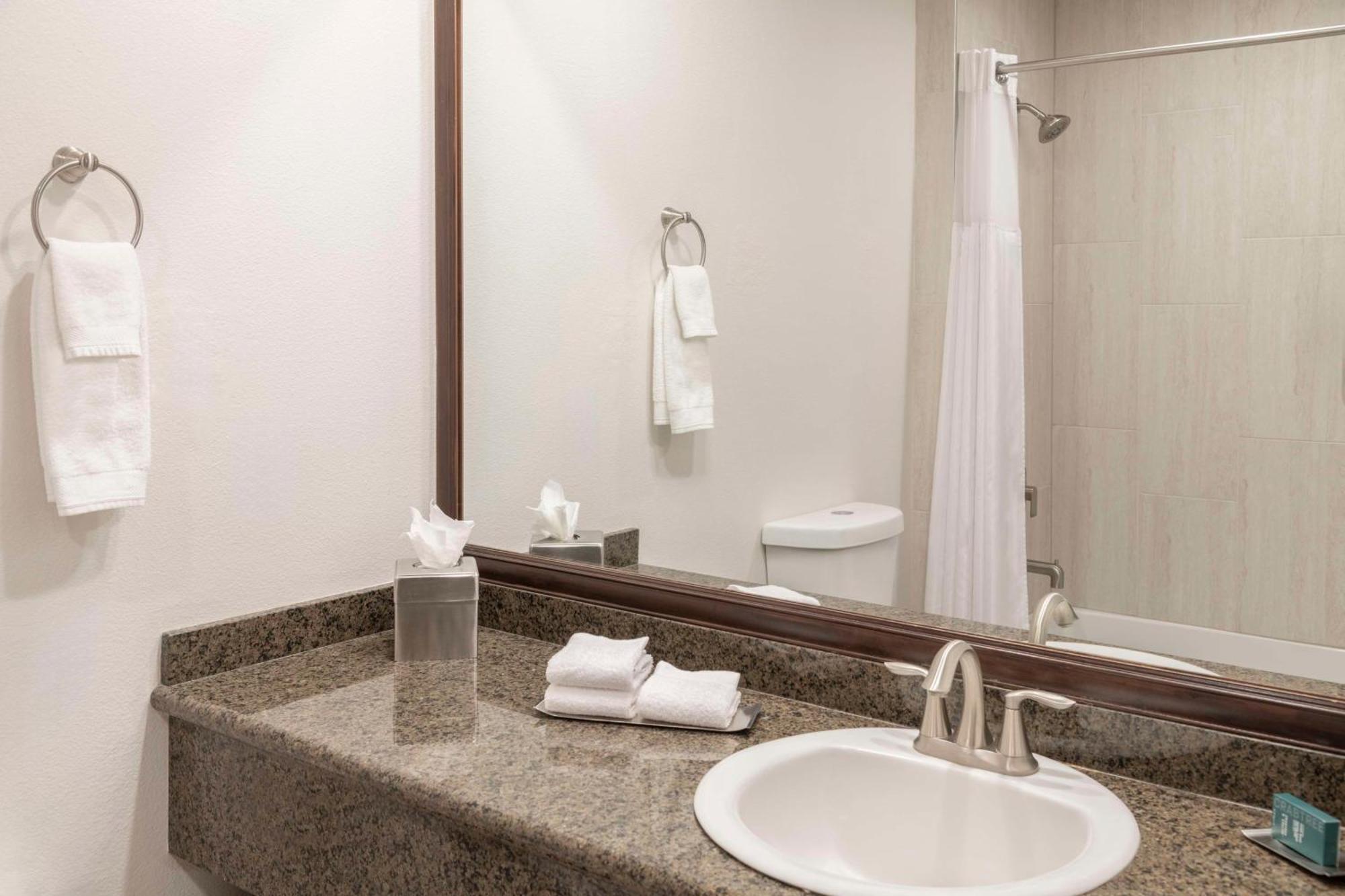 Doubletree By Hilton Phoenix-gilbert 4*