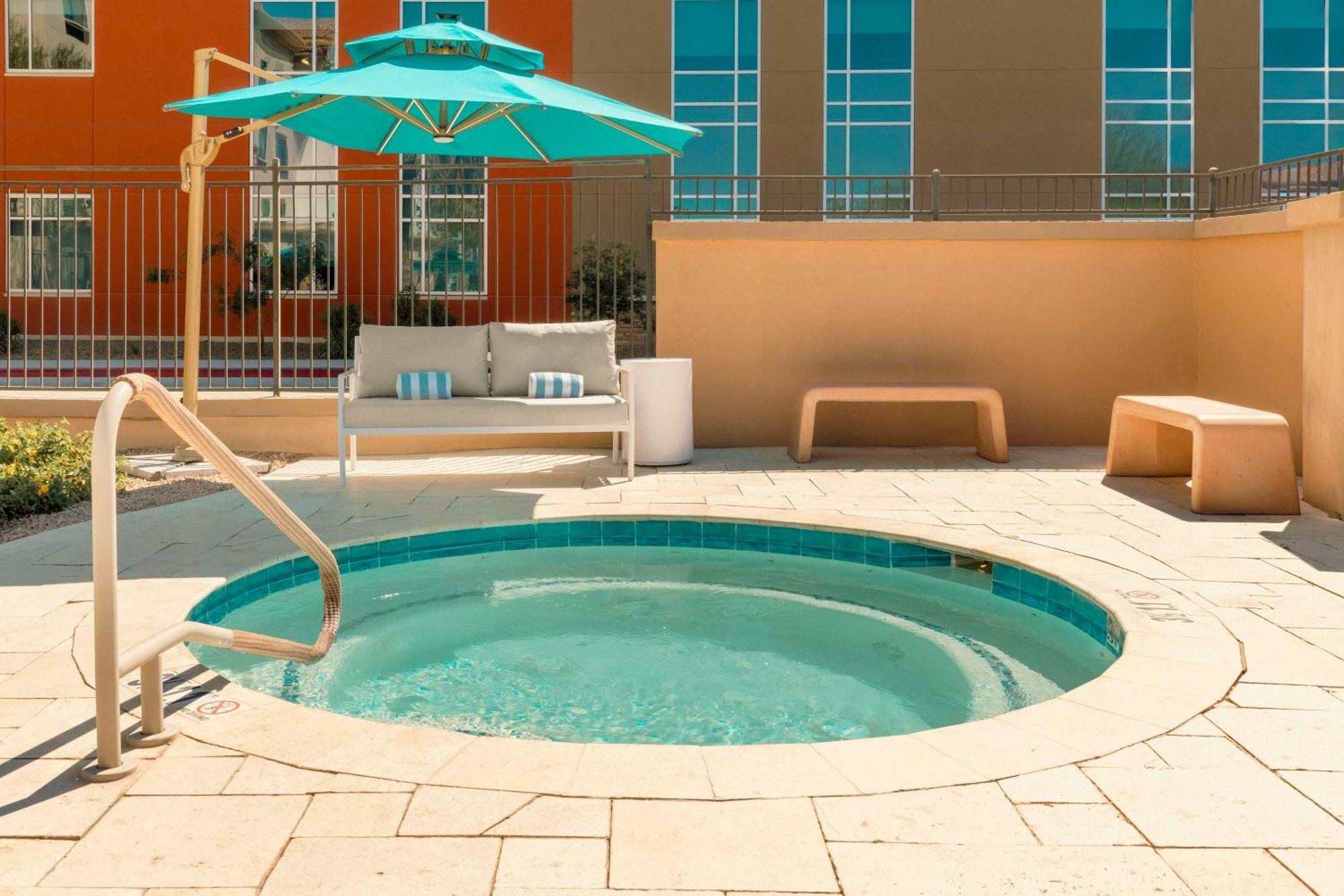 Doubletree By Hilton Phoenix-gilbert