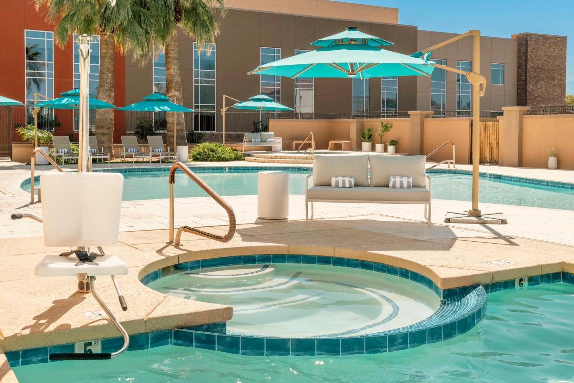 Doubletree By Hilton Phoenix-gilbert Gilbert