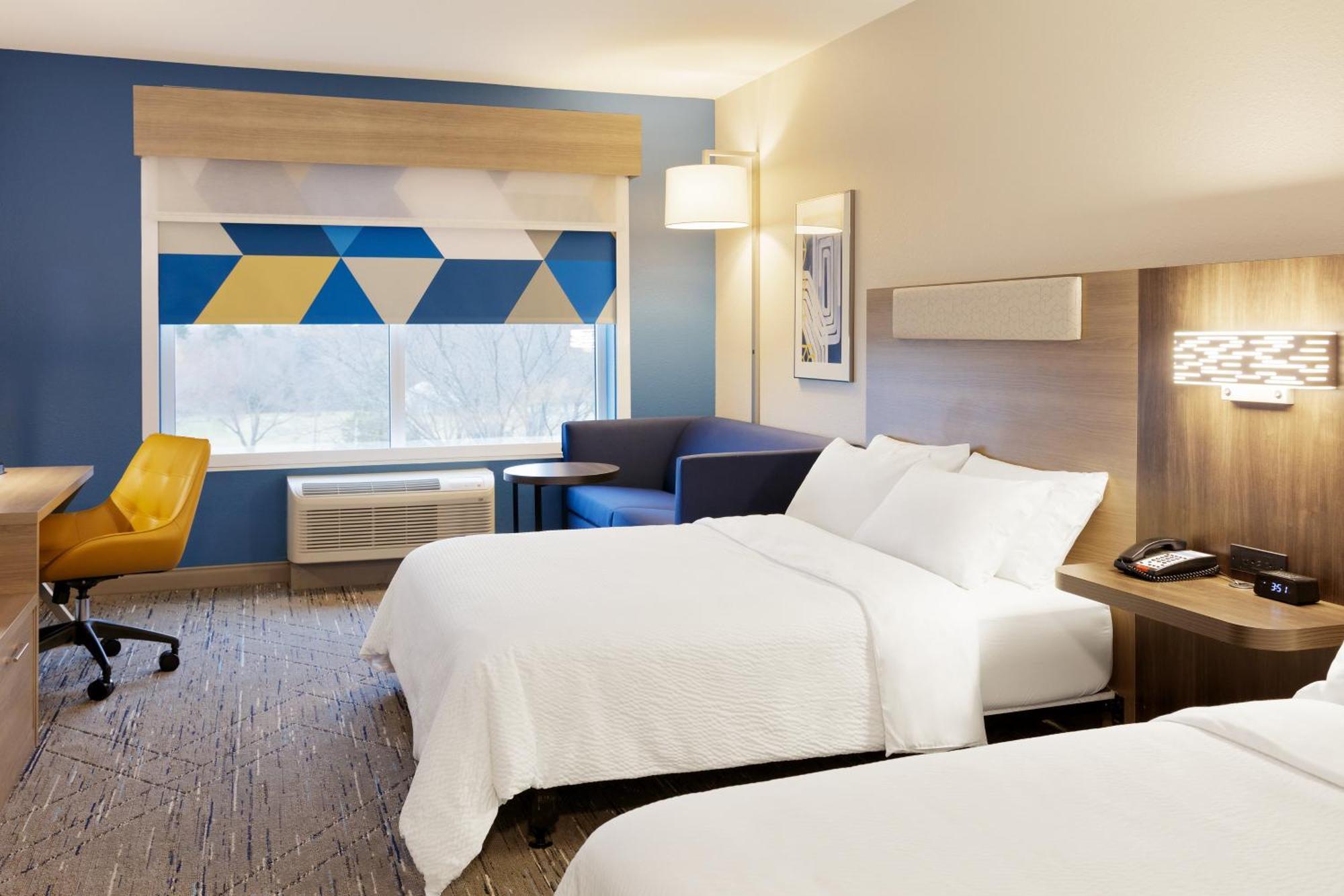 Express & By Ihg Hotel 3*