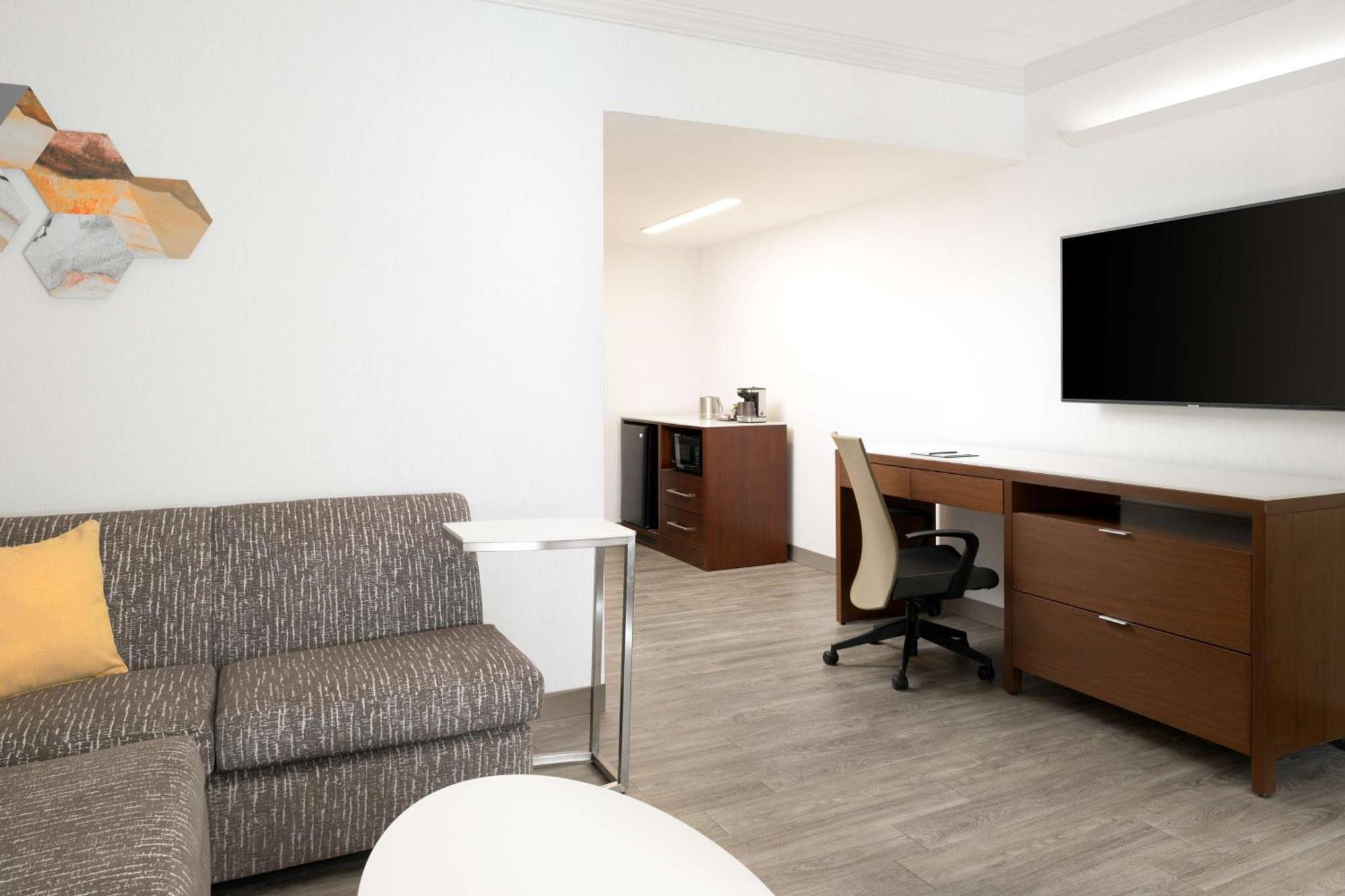Doubletree By Hilton Phoenix