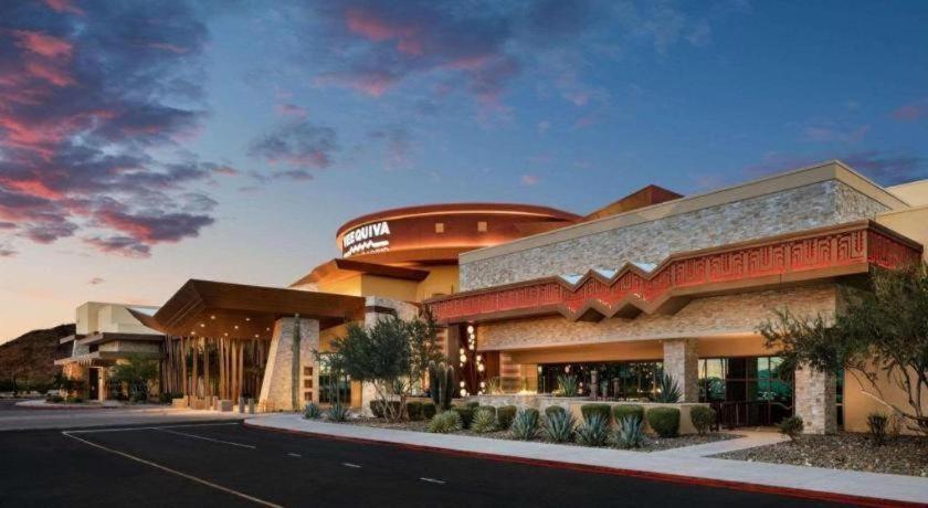 Vee Quiva & Casino Hotel 3*