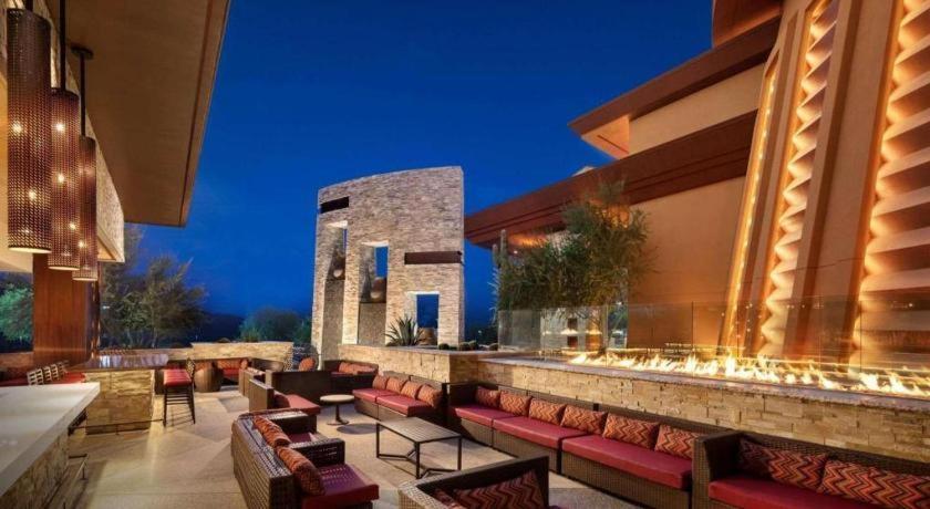 Hotel Vee Quiva & Casino 3*