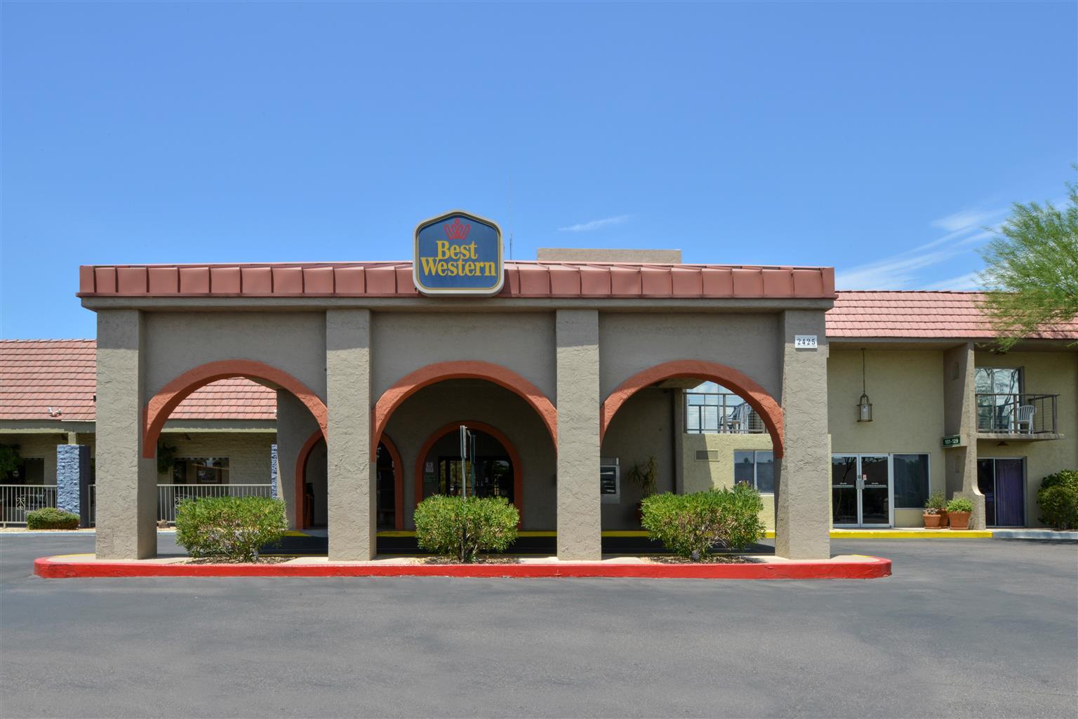 Western Airport Inn 3*