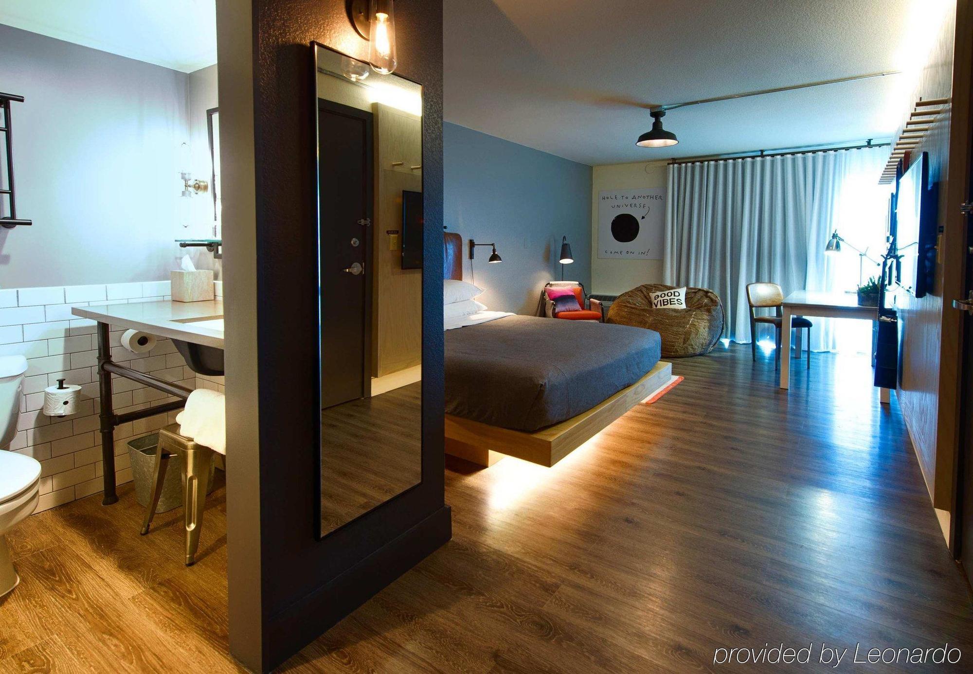 Hotel Moxy Phoenix Tempe/asu Area