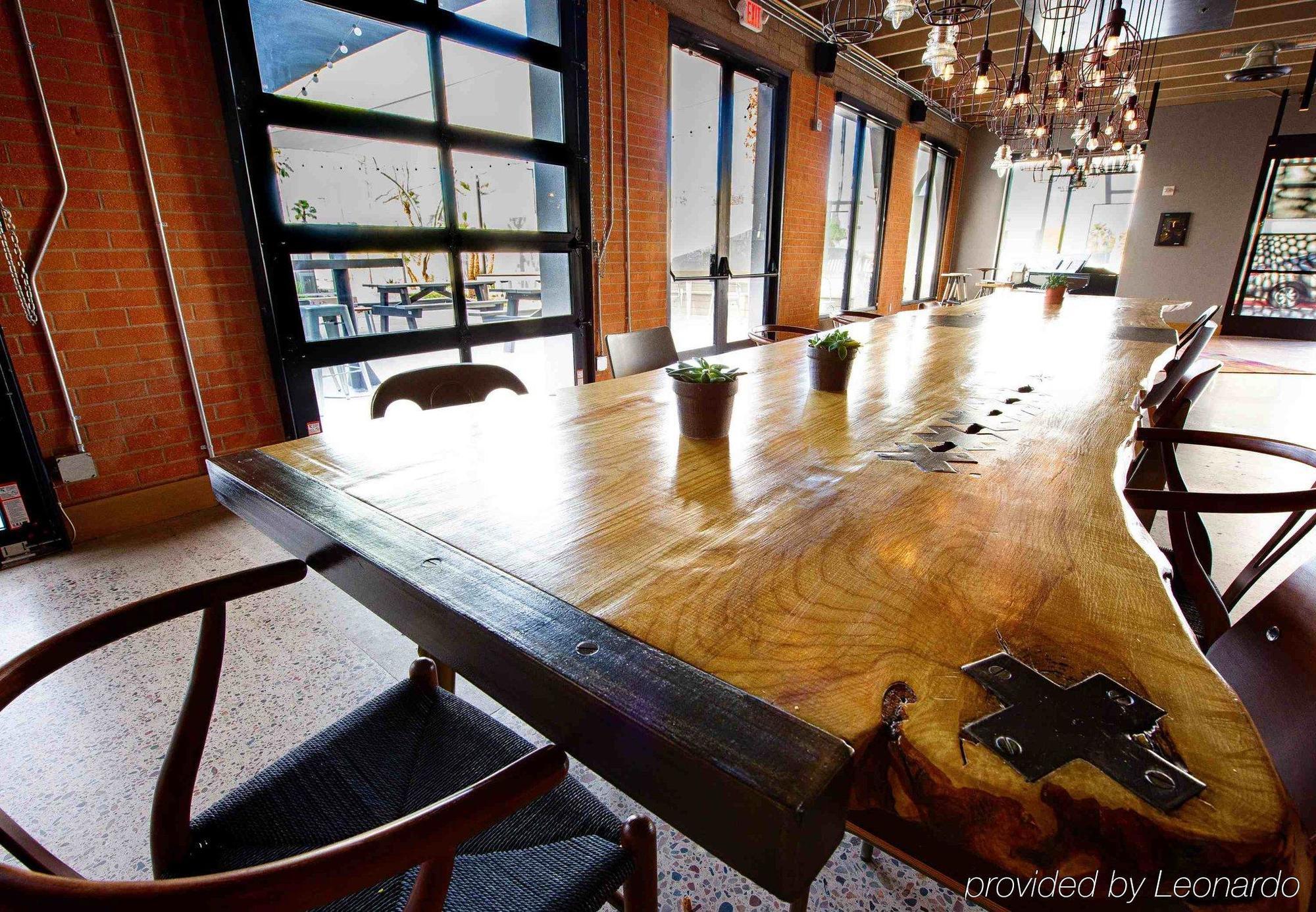 Hotel Moxy Phoenix Tempe/asu Area 3*