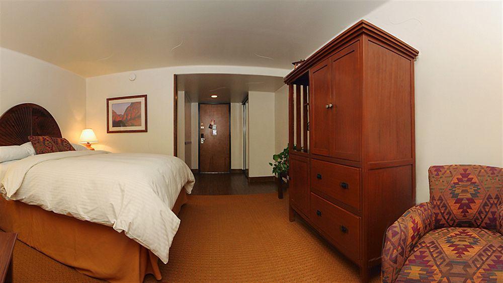 Doubletree By Hilton Phoenix- 4* Tempe