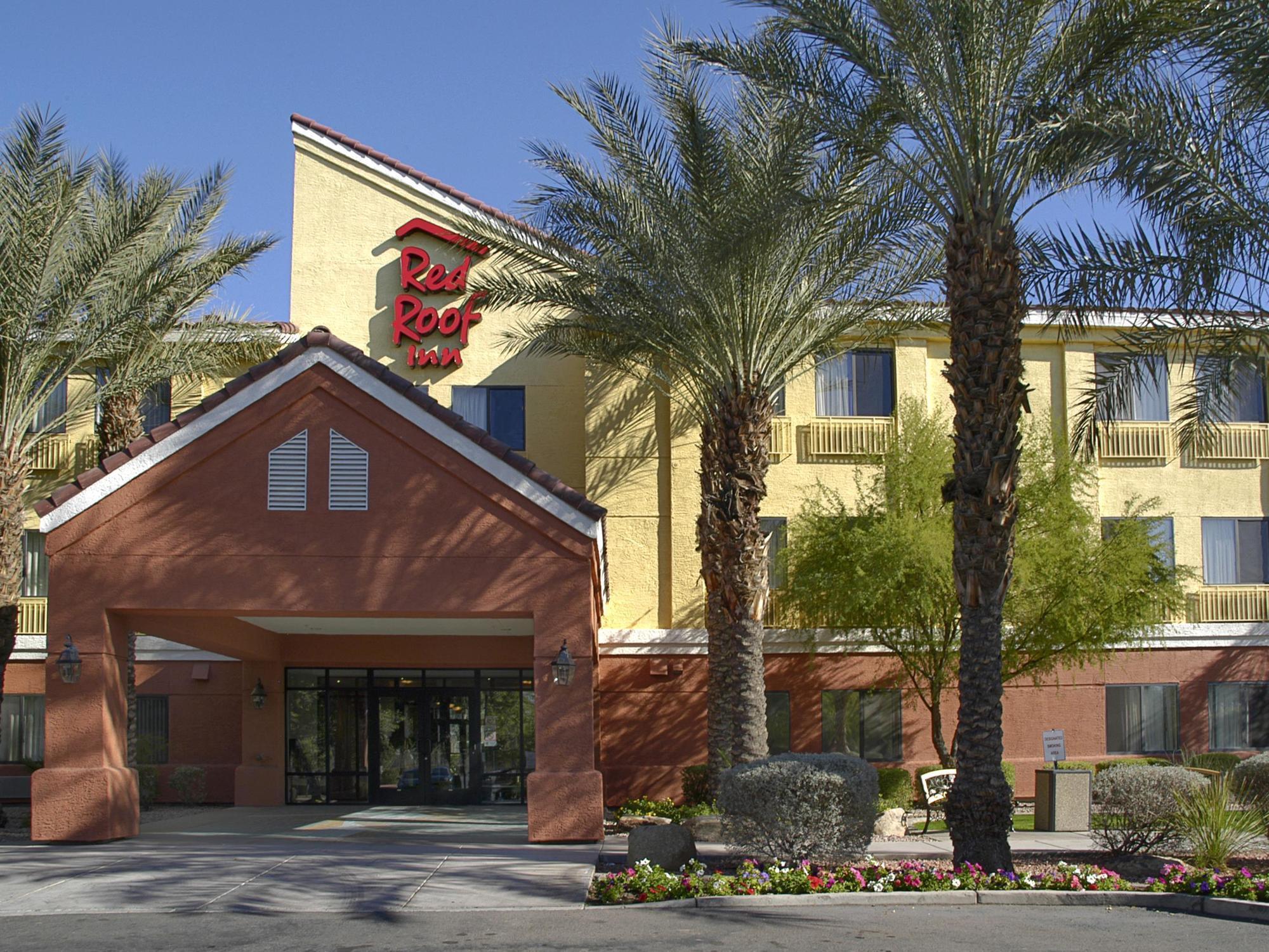 Red Roof Plus+ - Phoenix Airport Hotel Tempe