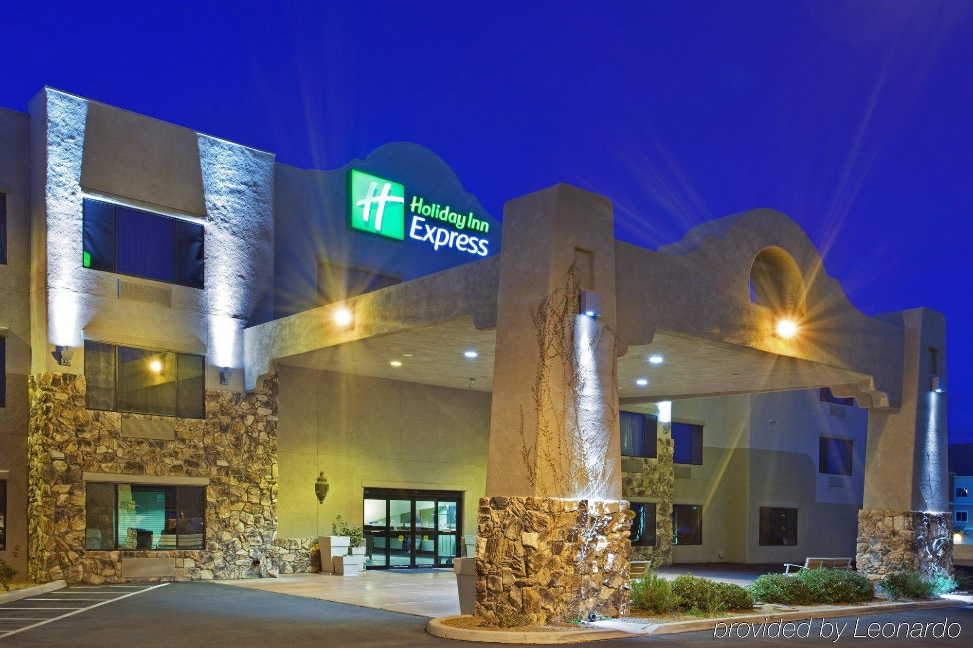 Express & By Ihg Hotel 3*