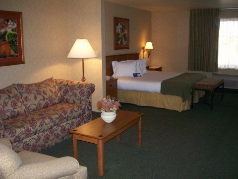 Express & By Ihg Nogales