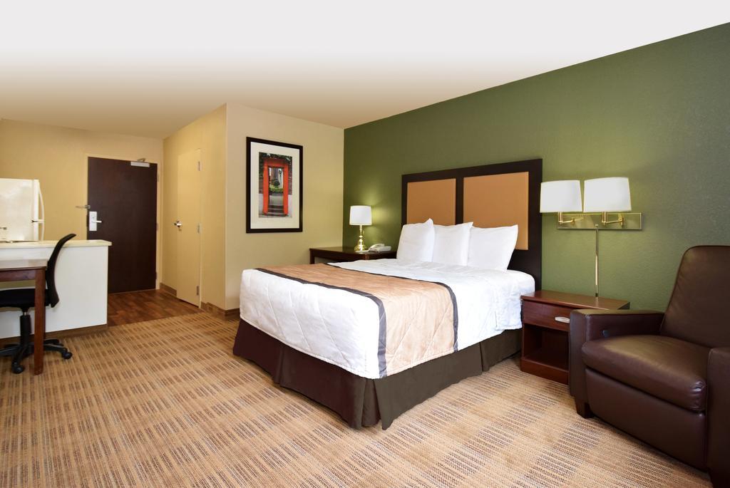 Extended America - - Airport Hotel 2*