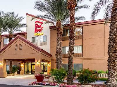 Hotel Red Roof Plus+ - Phoenix Airport Tempe