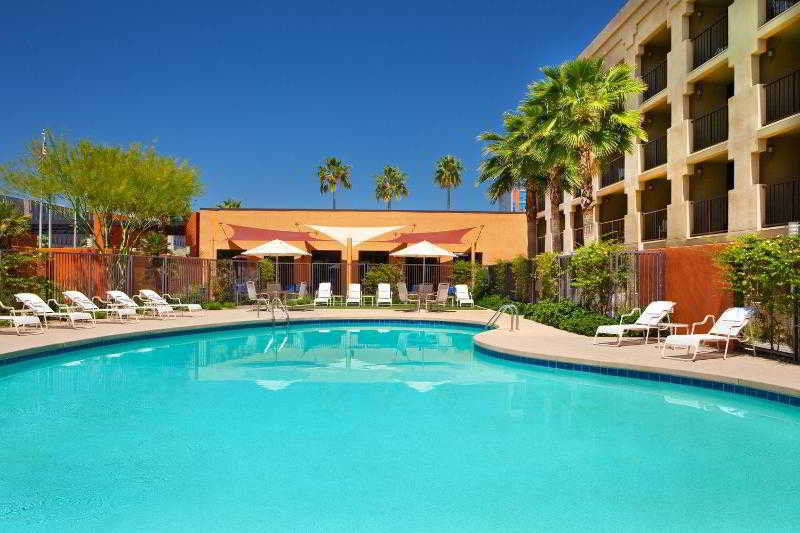 Moxy Phoenix Tempe/asu Area 3*
