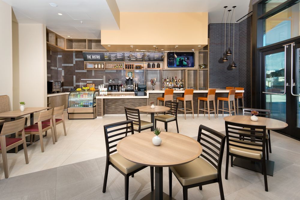 Hotel Courtyard By Marriott Downtown 3*