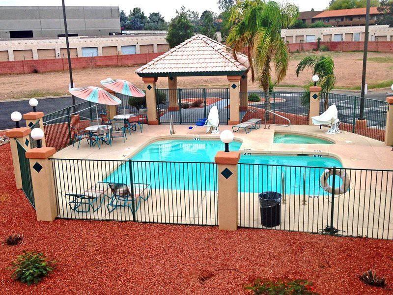 Hotel Infinity & Tempe