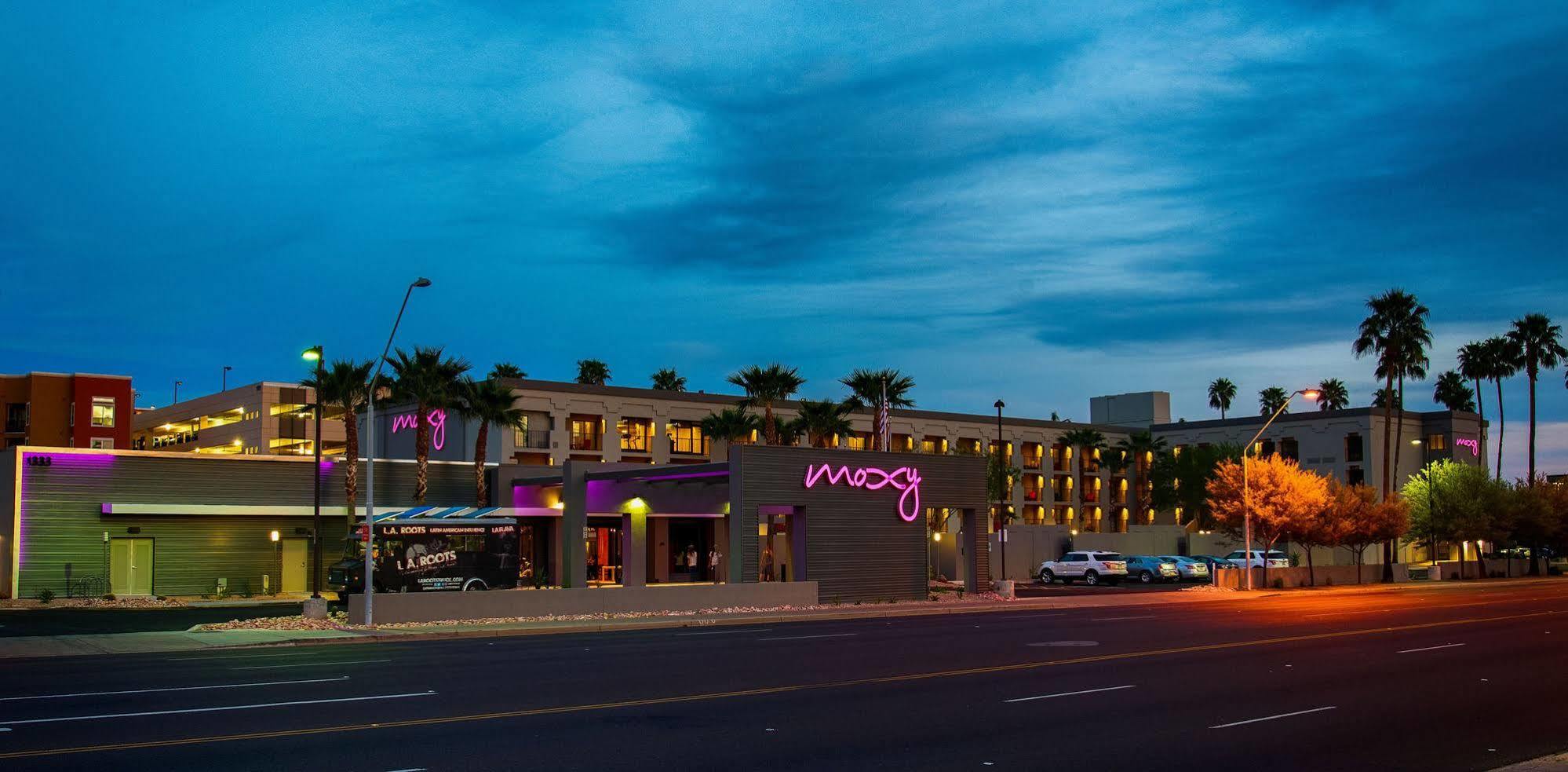 Moxy Phoenix Tempe/asu Area Hotel Tempe