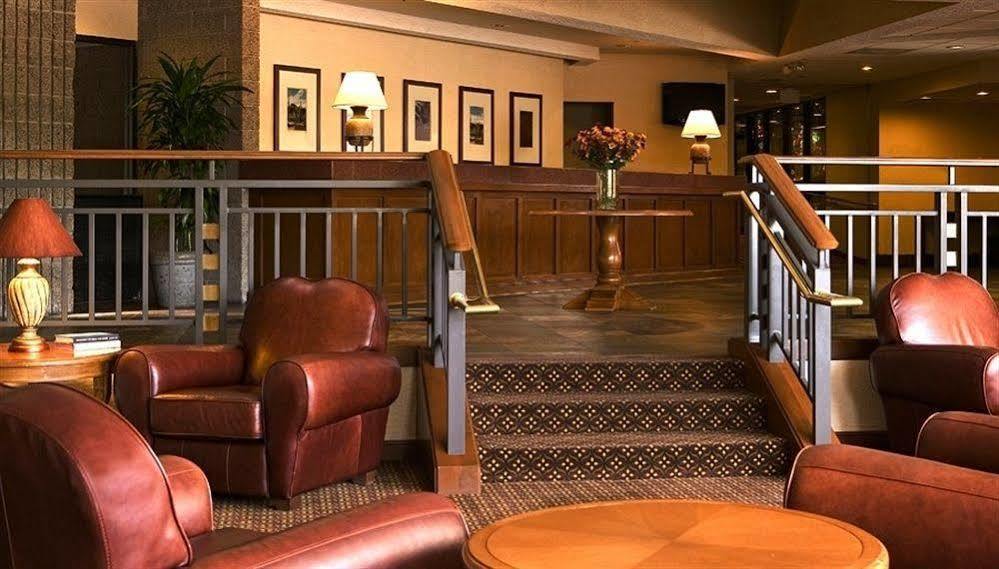 Hotel Doubletree By Hilton North