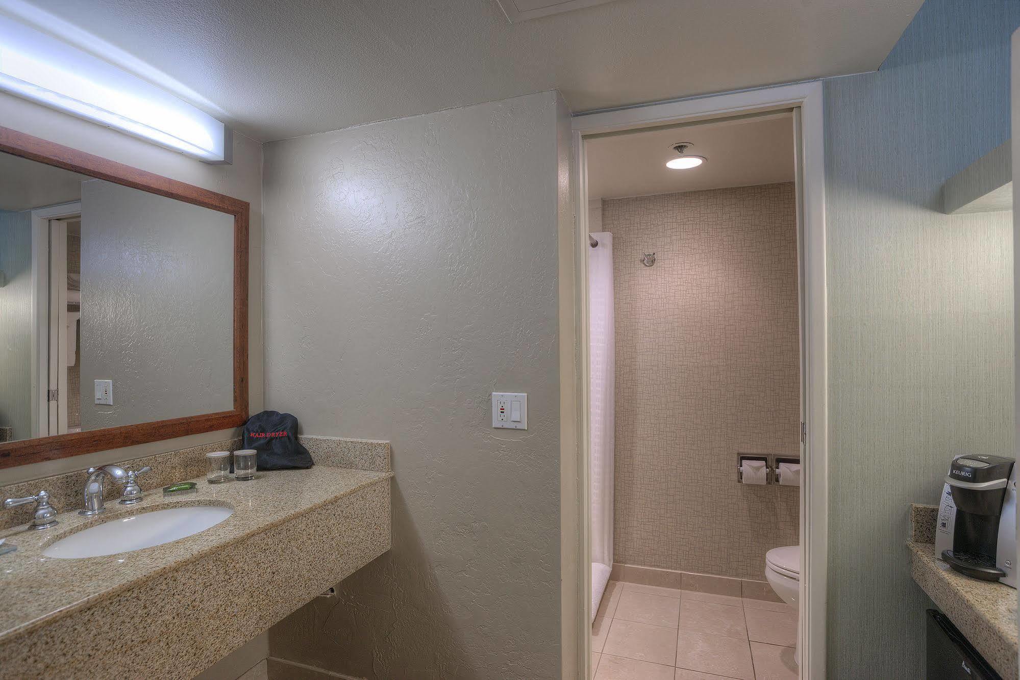 Doubletree By Hilton North 4*