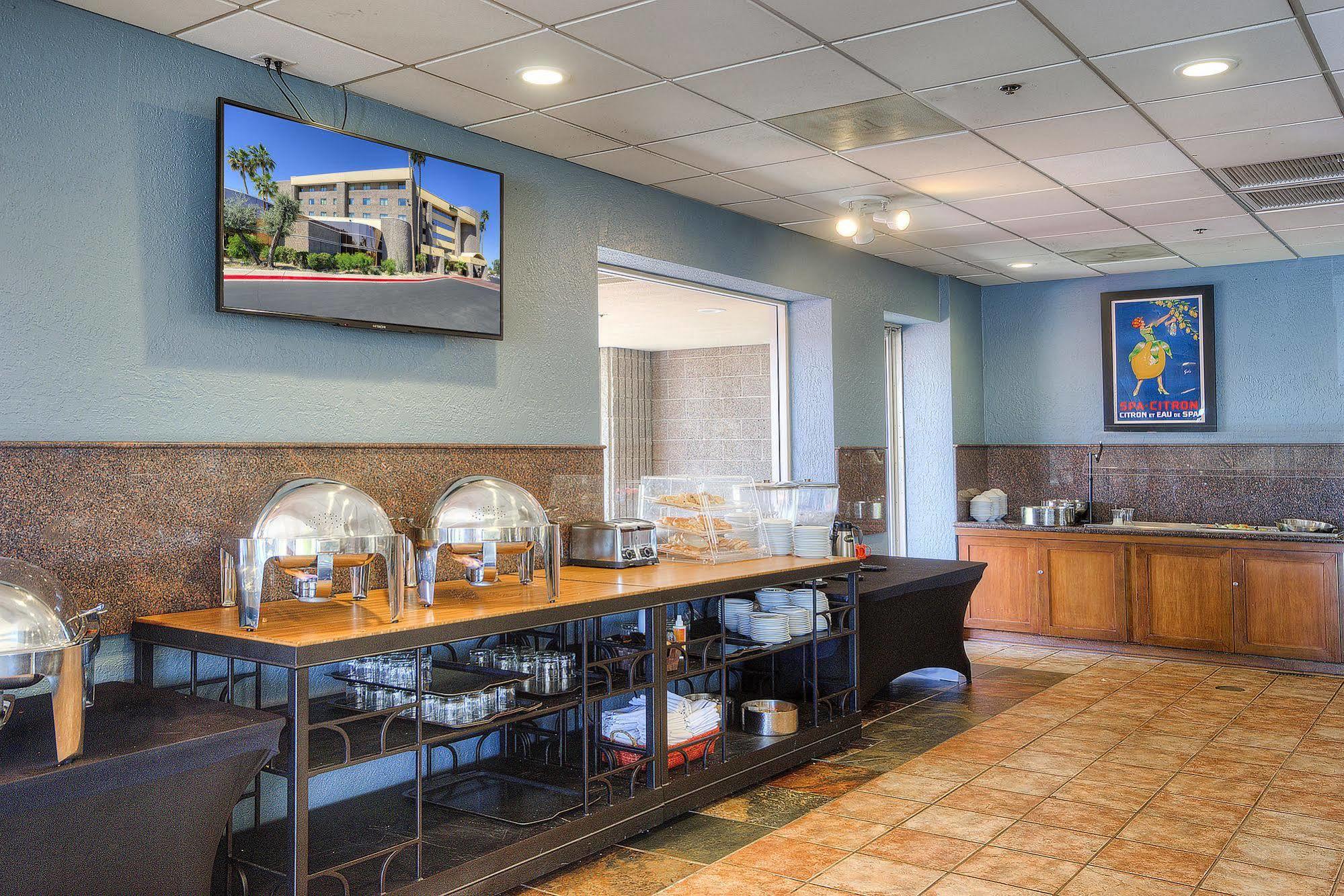 Doubletree By Hilton North 4*