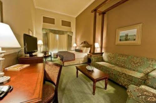 Doubletree By Hilton Phoenix-gilbert Gilbert