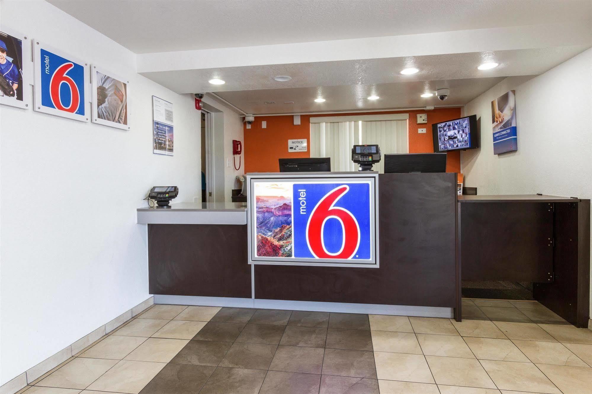 6 Tempe, Az Phoenix Airport Priest Dr Hotel 2*