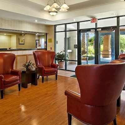Red Roof Plus+ - Phoenix Airport Hotel 3*
