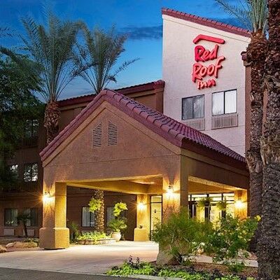 Red Roof Plus+ - Phoenix Airport Hotel Tempe