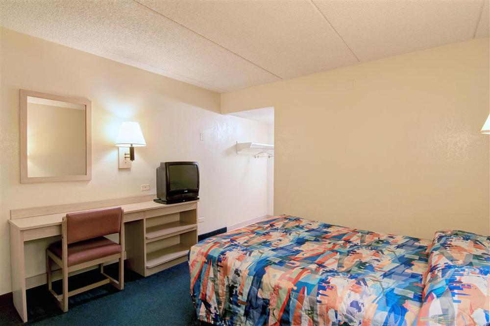 Hotel 6 Tempe, Az Phoenix Airport Priest Dr