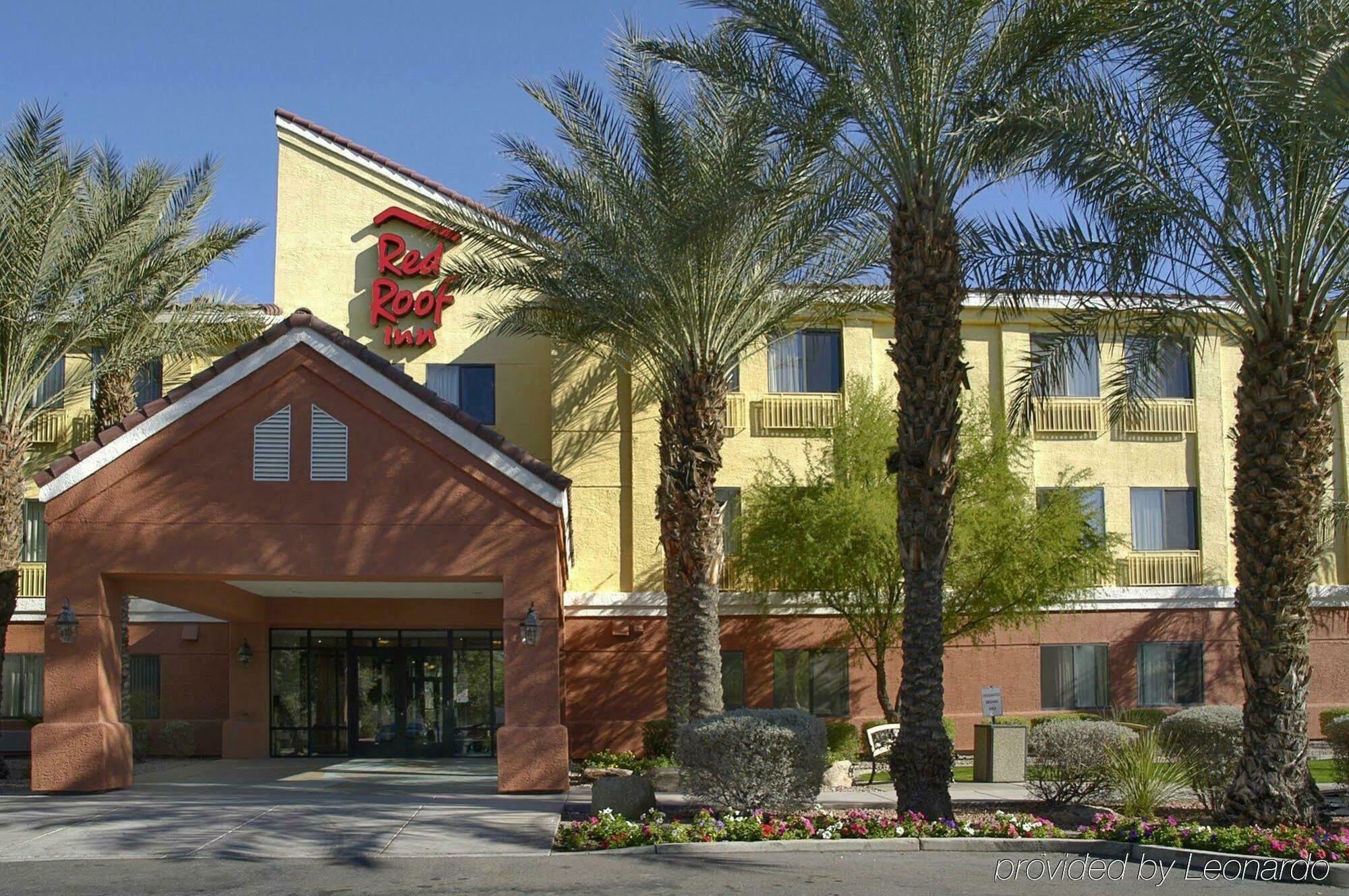 Red Roof Plus+ - Phoenix Airport