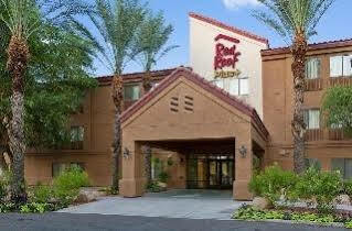 Hotel Red Roof Plus+ - Phoenix Airport 3*