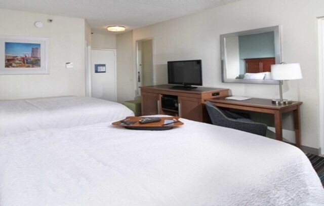 Hampton Tucson-airport 3*