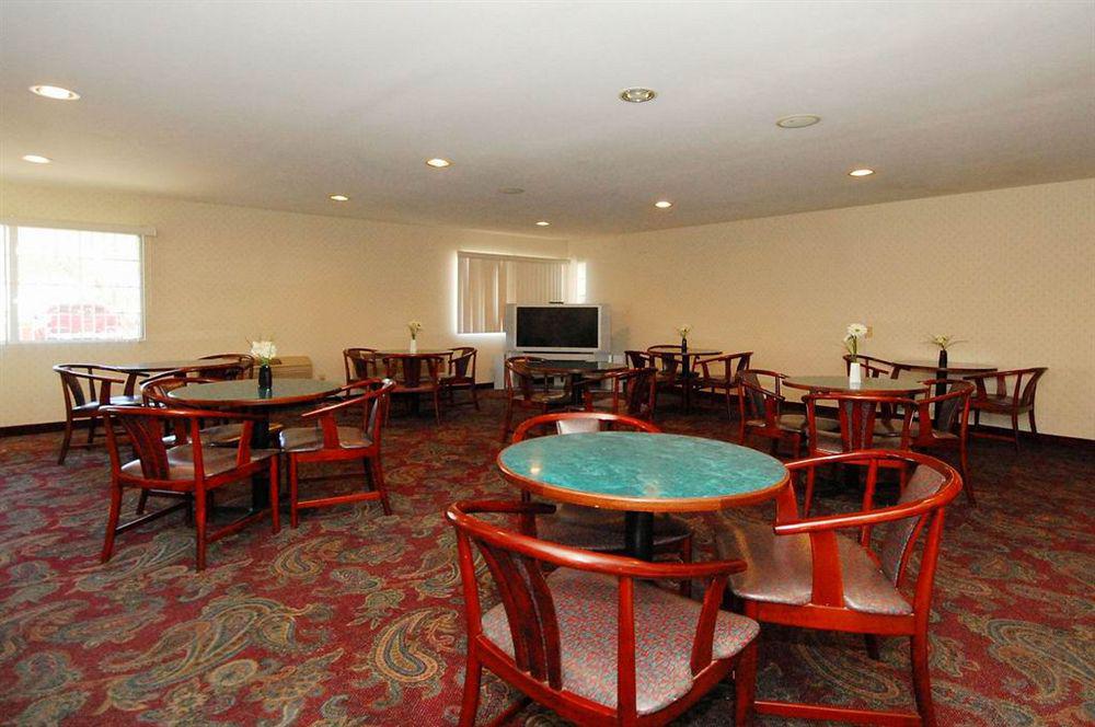Comfort Phoenix Airport Hotel