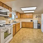 Updated Family Home - 2 Blocks To Colorado River!