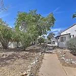 Modern Green Valley Condo - Near National Park!