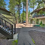 Country Club Pinetop Condo With Patio And Near Lakes!