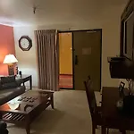 Ramada By Wyndham Viscount Suites Tucson East