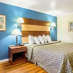 Rodeway Inn & Suites