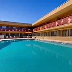 Best Western Royal Sun Inn & Suites