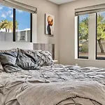 Quiet Contemporary Executive 4Bd, 3Ba Estate With Pool