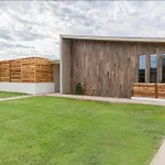 Quiet Contemporary Executive 4Bd, 3Ba Estate With Pool