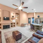 Private House In N Scottsdale