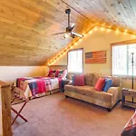 Hilltop Hideaway In Show Low With Mountain Views!