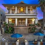 Riverfront Gem, Spa, Games, Bbq, Pet-Friendly!