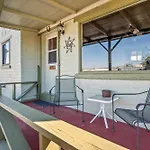 Sagebrush Inn