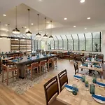 Doubletree By Hilton Hotel Flagstaff