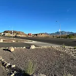 Ramblin Rose Motel