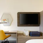 Holiday Inn Express & Suites Phoenix - Midtown, An Ihg Hotel