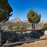 Sky Ranch Lodge